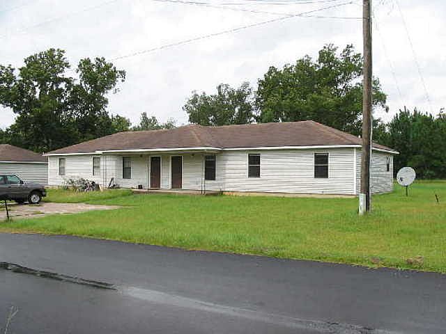 2nd image of 6114 Vinnie Dr APT A