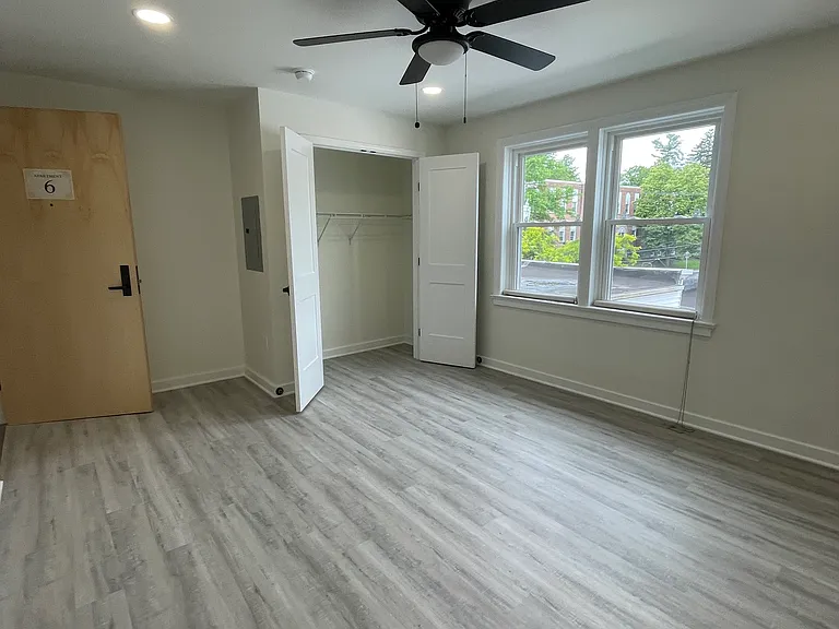 62 Genesee Lofts — Photo 6