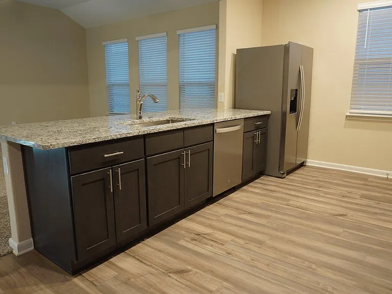 1823 Dahlia Way — Photo 12