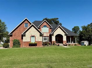 2528 Copperwood Dr, Lebanon, MO 65536