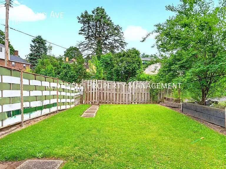 27 Highland Ave — Photo 33