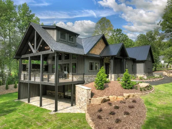 3 Fairview Ln, Morganton, GA 30560