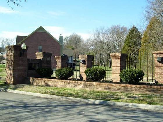 1st image of 3932 S Lake Blvd