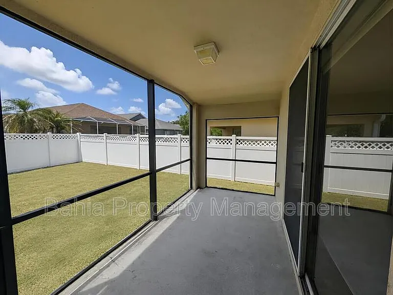 31404 Philmar Ln — Photo 17