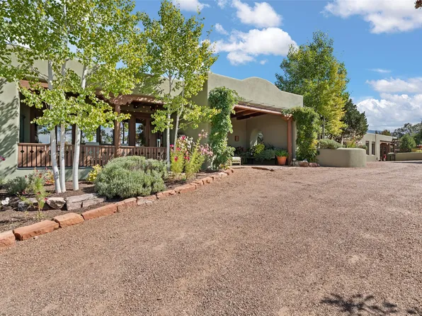 15 Camino Sabio, Santa Fe, NM 87506