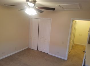 444 Benjamin Franklin Ct, Aurora, IL 60504