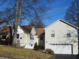 38 Chesapeake Ave, Lake Hiawatha, NJ