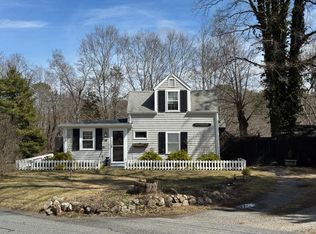 36 Lovells Lane, Mashpee, MA 02649