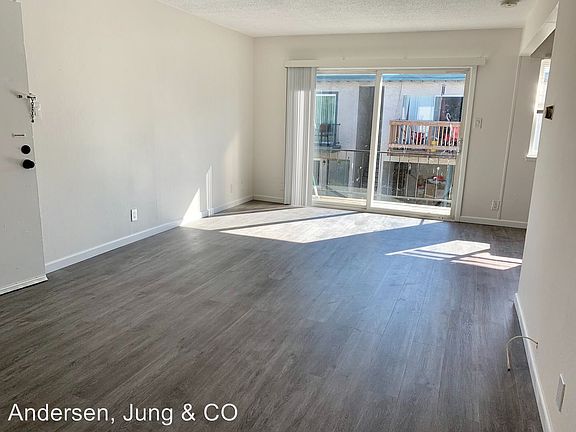 4th image of 3873 Starview Dr APT 4