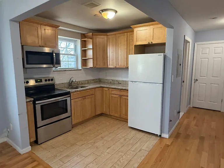 1605 Taylor Ave #2 — Photo 5