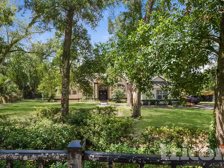 120 Ibis Rd — Photo 1