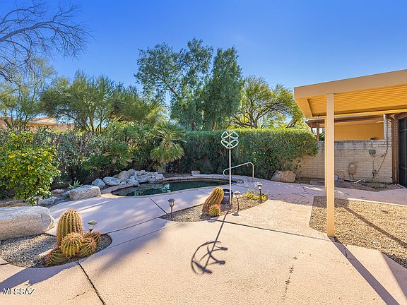 5th image of 5716 N Calle De La Reina
