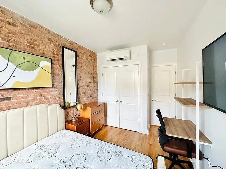 56-48 Myrtle Ave #580 — Photo 7