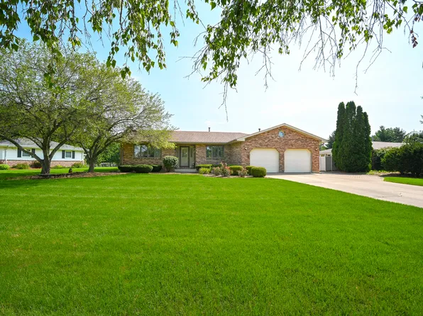 310 Wintree Ln, New Lenox, IL 60451
