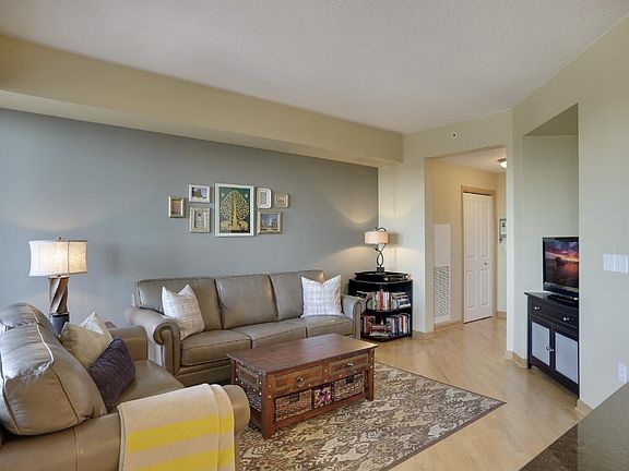 4th image of 500 E Grant St APT 1706