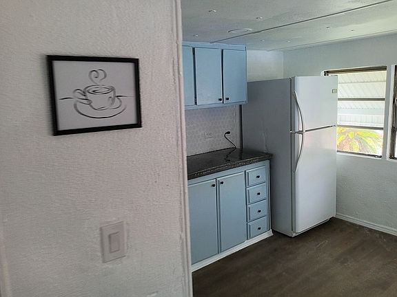 5th image of 7400 46th Ave N #418