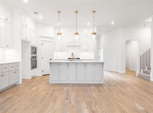 5732 Lantana Ln, Edmond, OK 73034