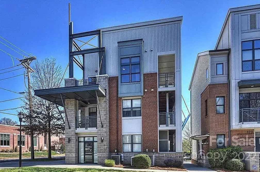 2 bed, 1188 sqft, $2,100 — Photo 2