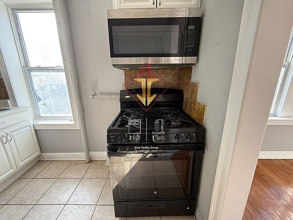 2nd image of 220-222 51st St #A19
