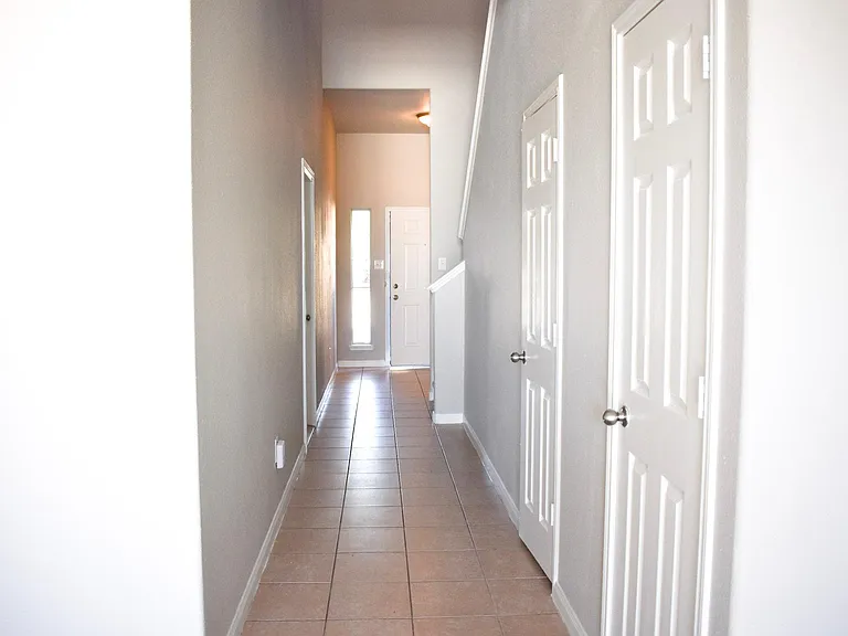 2127 Mandarin Way — Photo 6