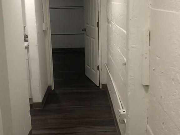 3rd image of 2721 Girard Ave S APT 6