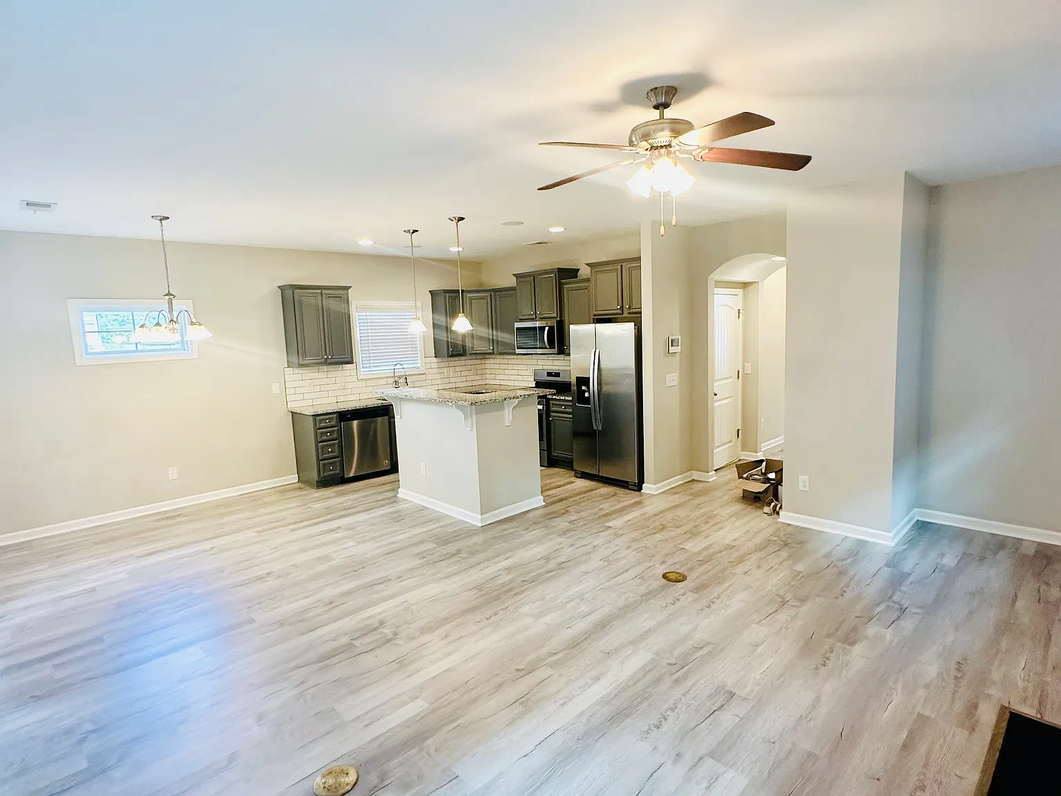 3 bed, 2.5 bath, 1565 sqft, $2,150 — Photo 3