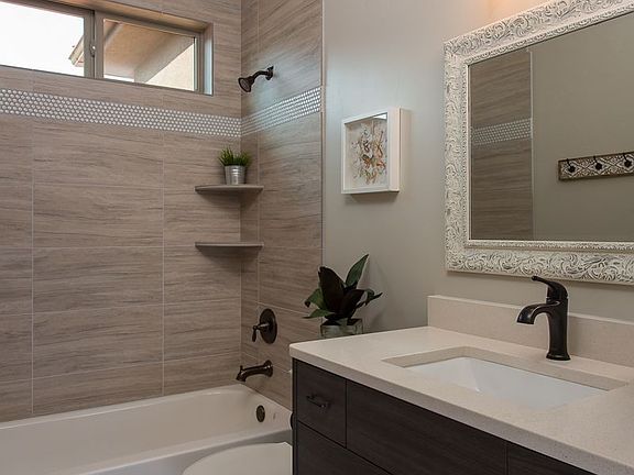 5th image of 460 E Los Barancos Ln