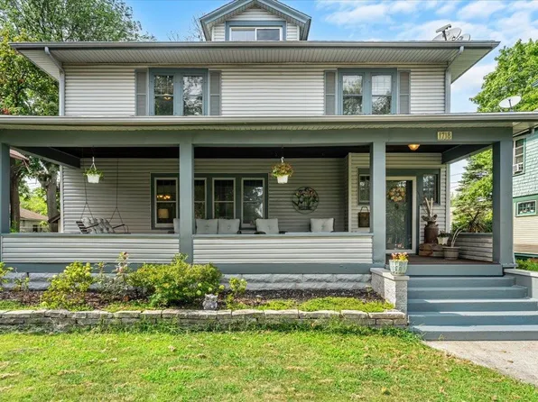 1718 Camp Ave, Rockford, IL 61103