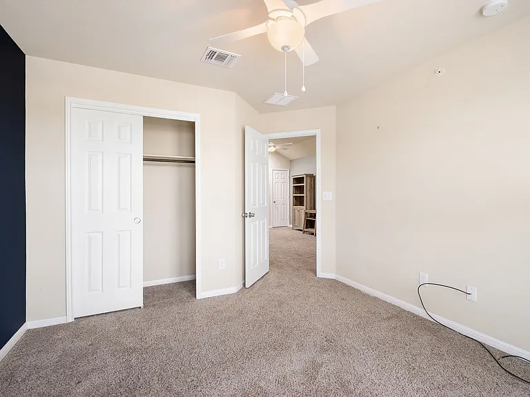 730 Lost Pines Ln — Photo 18