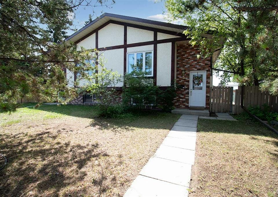 1st image of 5 N McCullough Cres