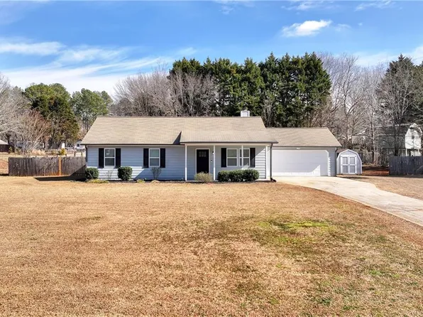 486 Glen Terrace Rd, Auburn, GA 30011