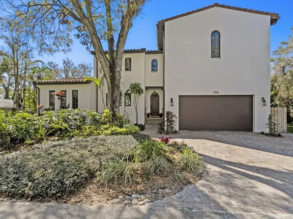 2810 W Wyoming Ave, Tampa, FL 33611