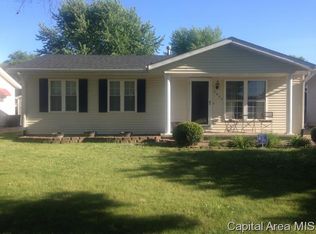 2924 Selkirk Rd, Springfield, IL 62702