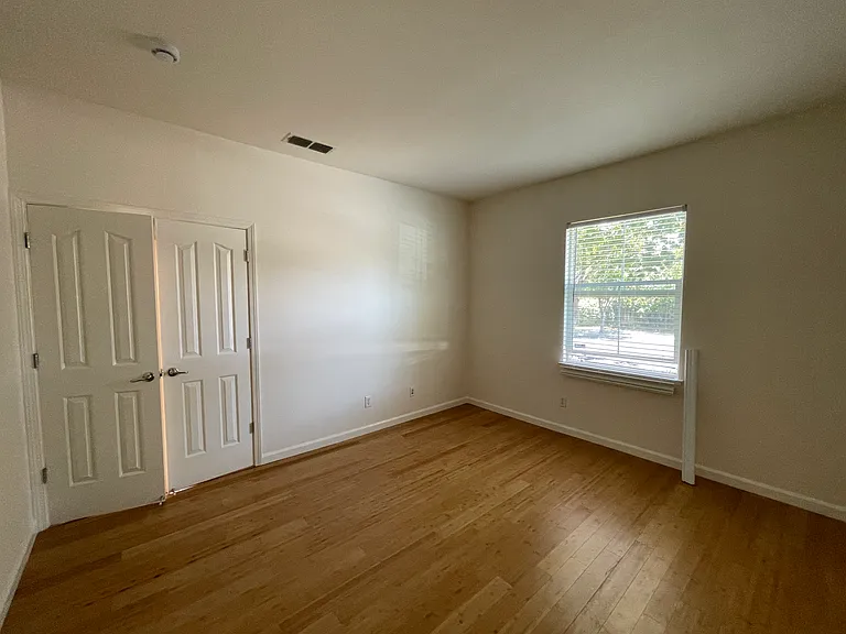 121 Patterson Ave — Photo 14