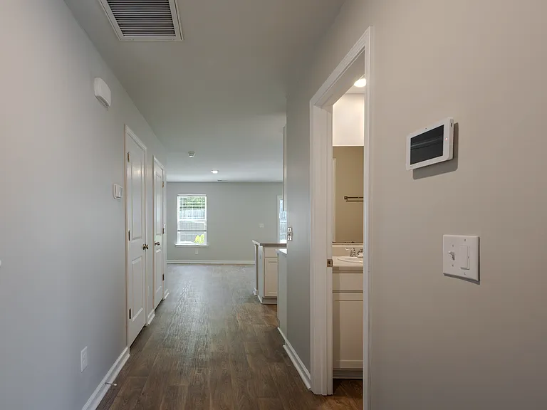 236 Spencer Cir — Photo 3