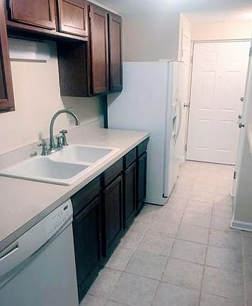 4th image of 7703 Odonnell Ct APT 1903