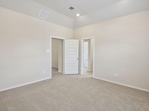 5th image of 1030 Cedar Place Ln