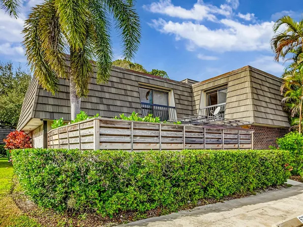 532 5th Ter Terrace, Palm Beach Gardens, FL 33418