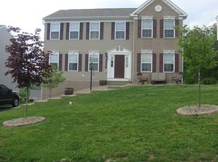 119 Summit Cir, Houston, PA 15342