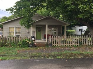 Laurel St, Scottsboro, AL 35768