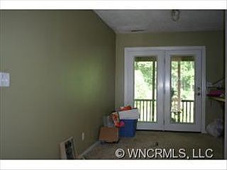 4th image of 62 Tamara Ct