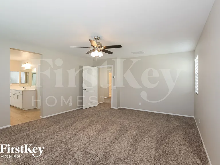4515 Amberley Ridge Ave — Photo 8