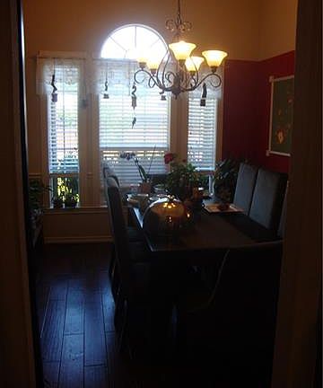 4th image of 716 Clear Water Dr