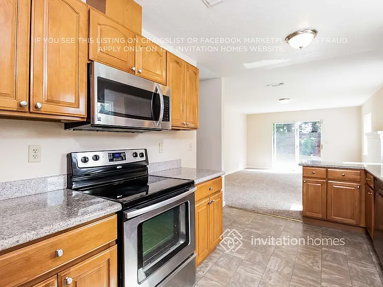 363 Rose Garden Ct — Photo 5