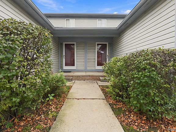 5th image of 17772 Feather Ln