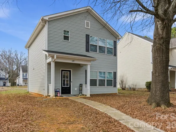 609 N Mulberry St, Statesville, NC 28677