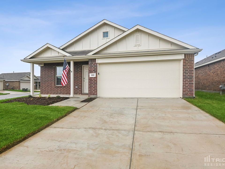1st image of 909 Odlozil Ln