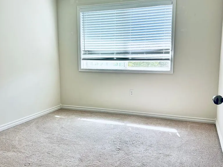 49 Fuller Cir — Photo 23