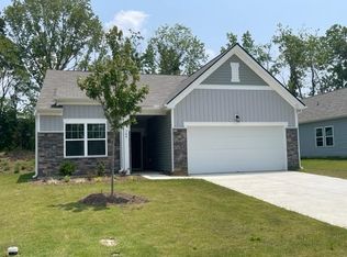 744 Mirror Pond Dr, Zebulon, NC 27597