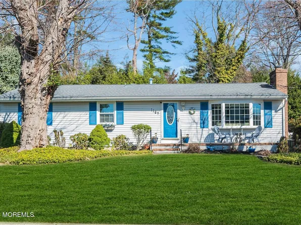 1104 Hawthorne Parkway, Spring Lake, NJ 07762